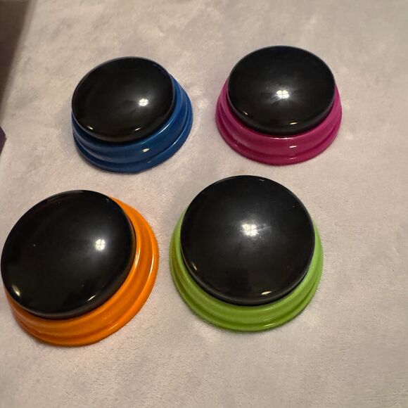 Hunger for Words Talking Pet Starter 4 Set Recordable Buttons Stella - Picture 3 of 6